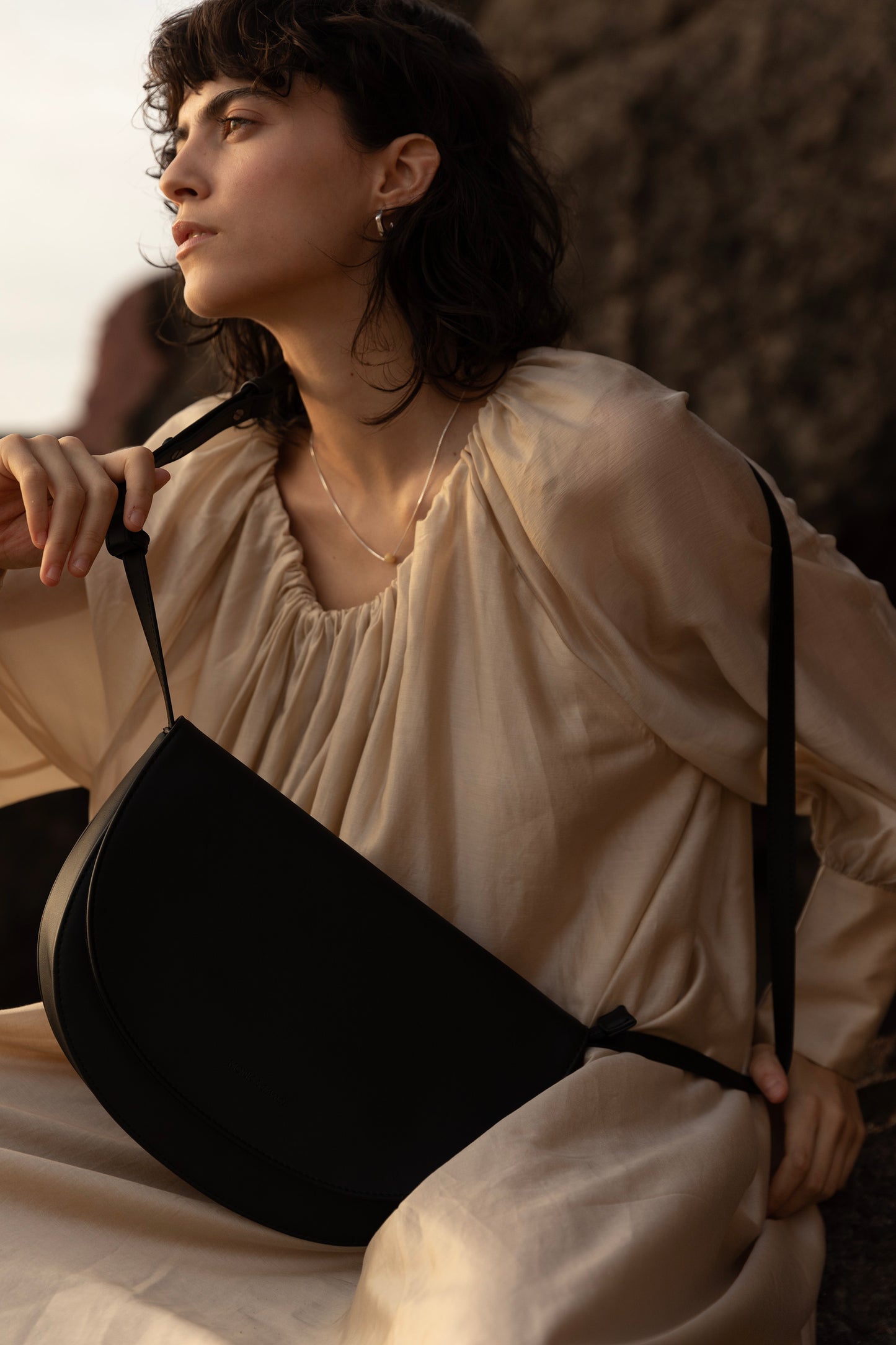 Handtas SOMA Half Moon-black