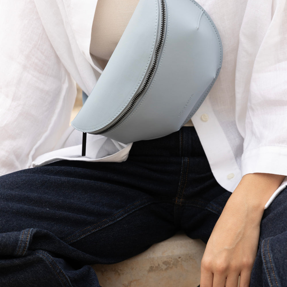 
                      
                        Handtas Susuki Belt Bag-cloud
                      
                    