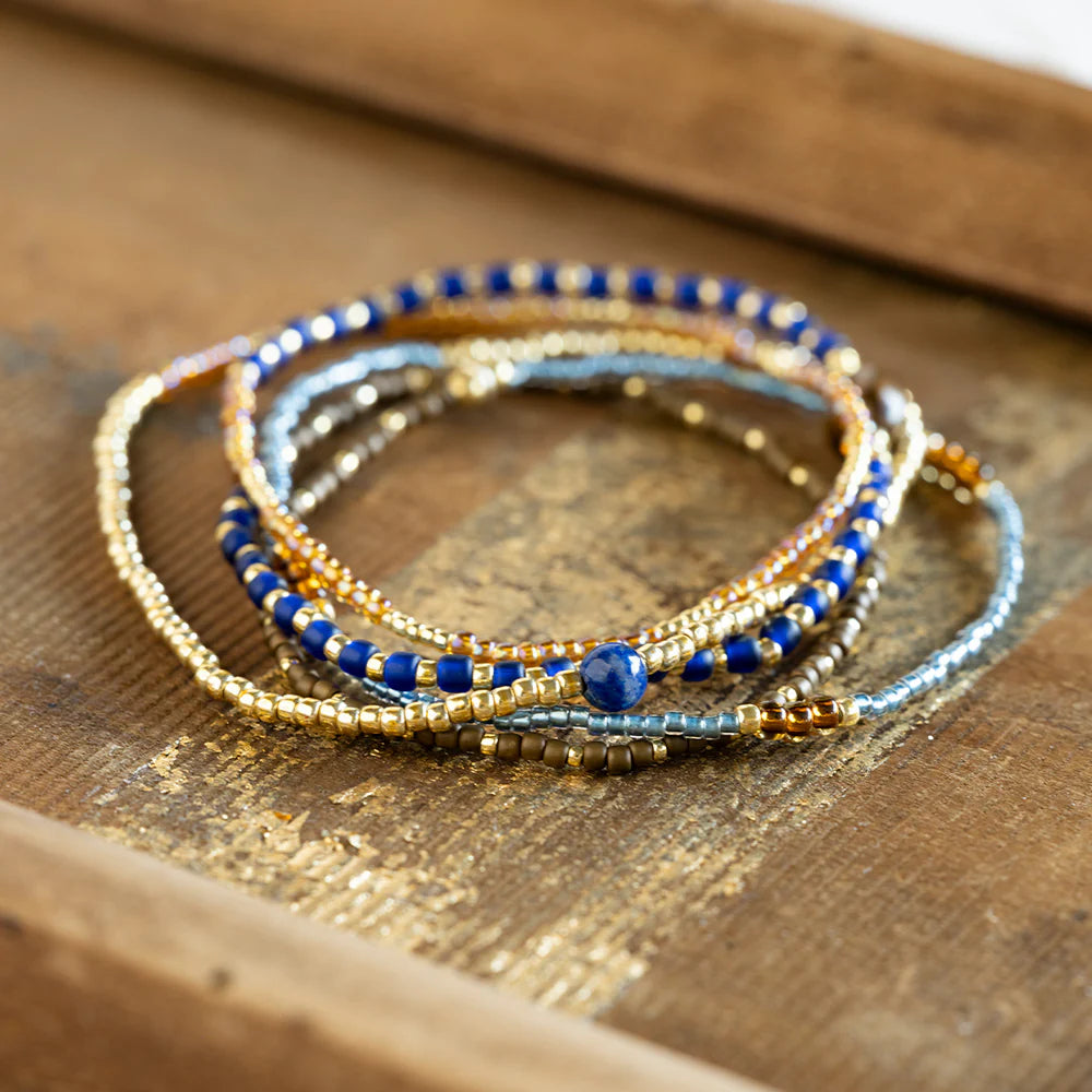 
                      
                        Armband Experience Lapis Lazuli/Tiger Eye-gold
                      
                    