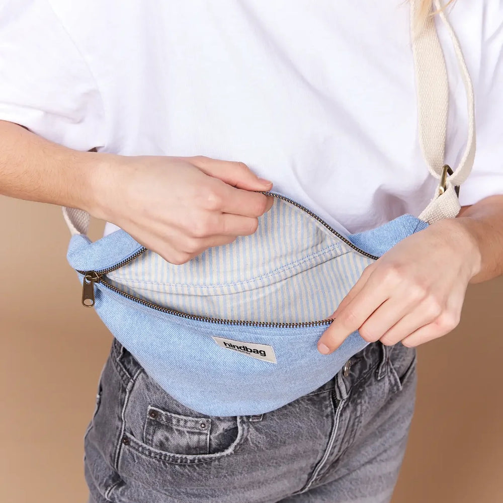 
                      
                        Fanny Pack Olivia-denim blue
                      
                    