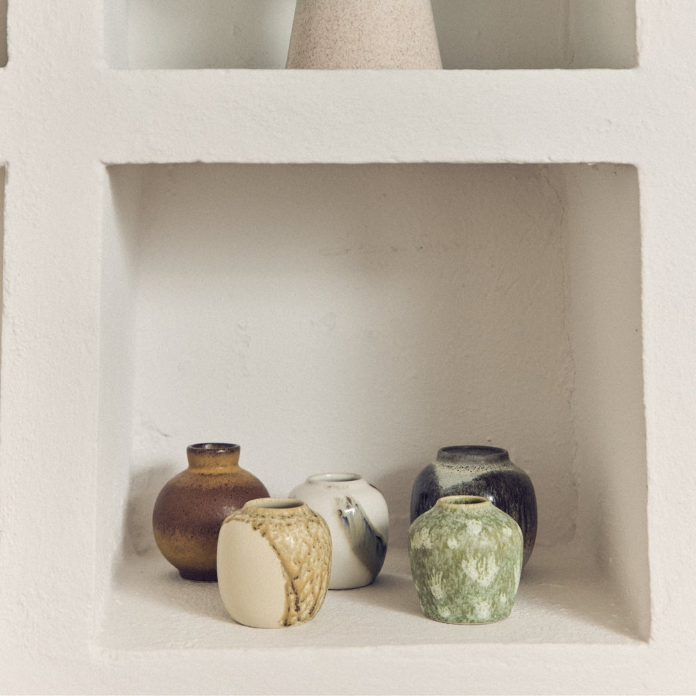
                      
                        70s ceramics: Vases Small (set of 5)-pursuit
                      
                    