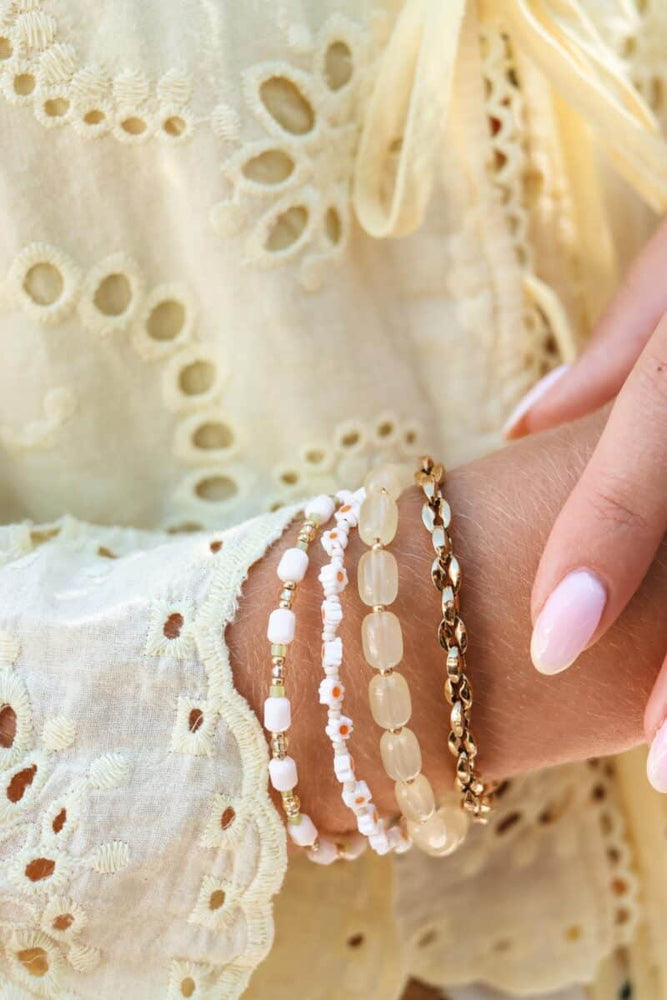 
                      
                        Armband Lemon Beads-gold
                      
                    