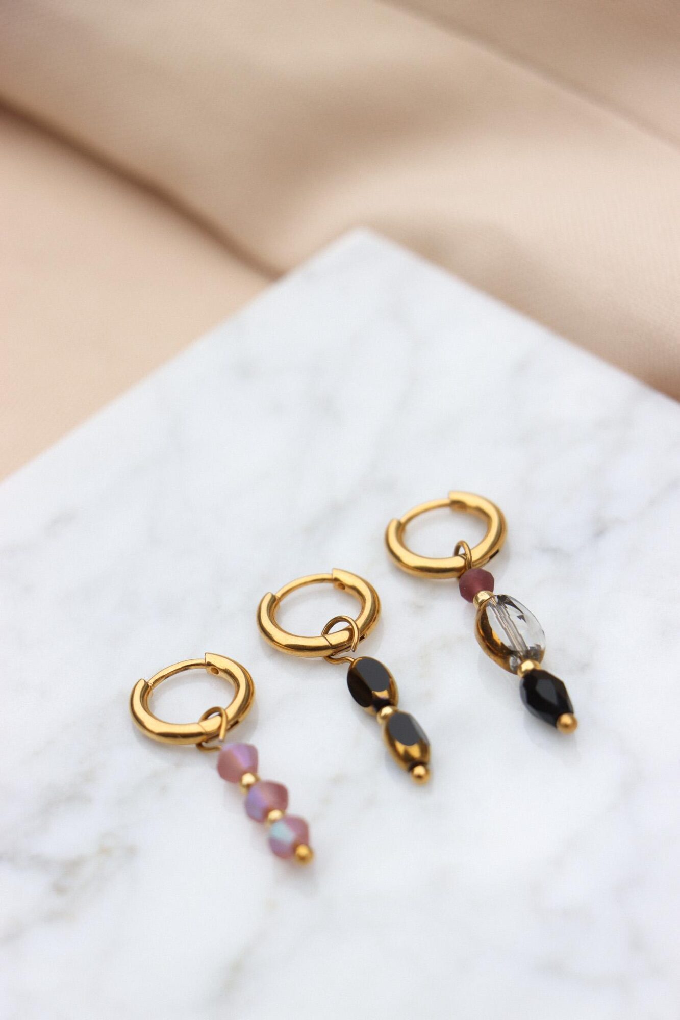 Oorbel Single Hoop Noir Glow 3.0-gold