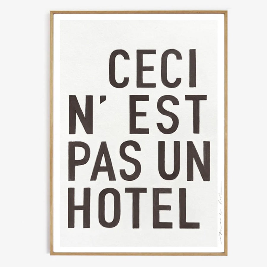 Art Print + Premium Frame 'Hotel'-black/natural oak