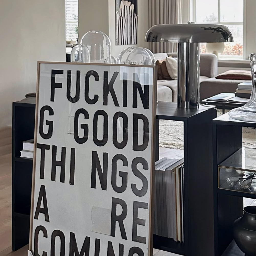 
                      
                        Wenskaart 'Good Things' A6-black
                      
                    