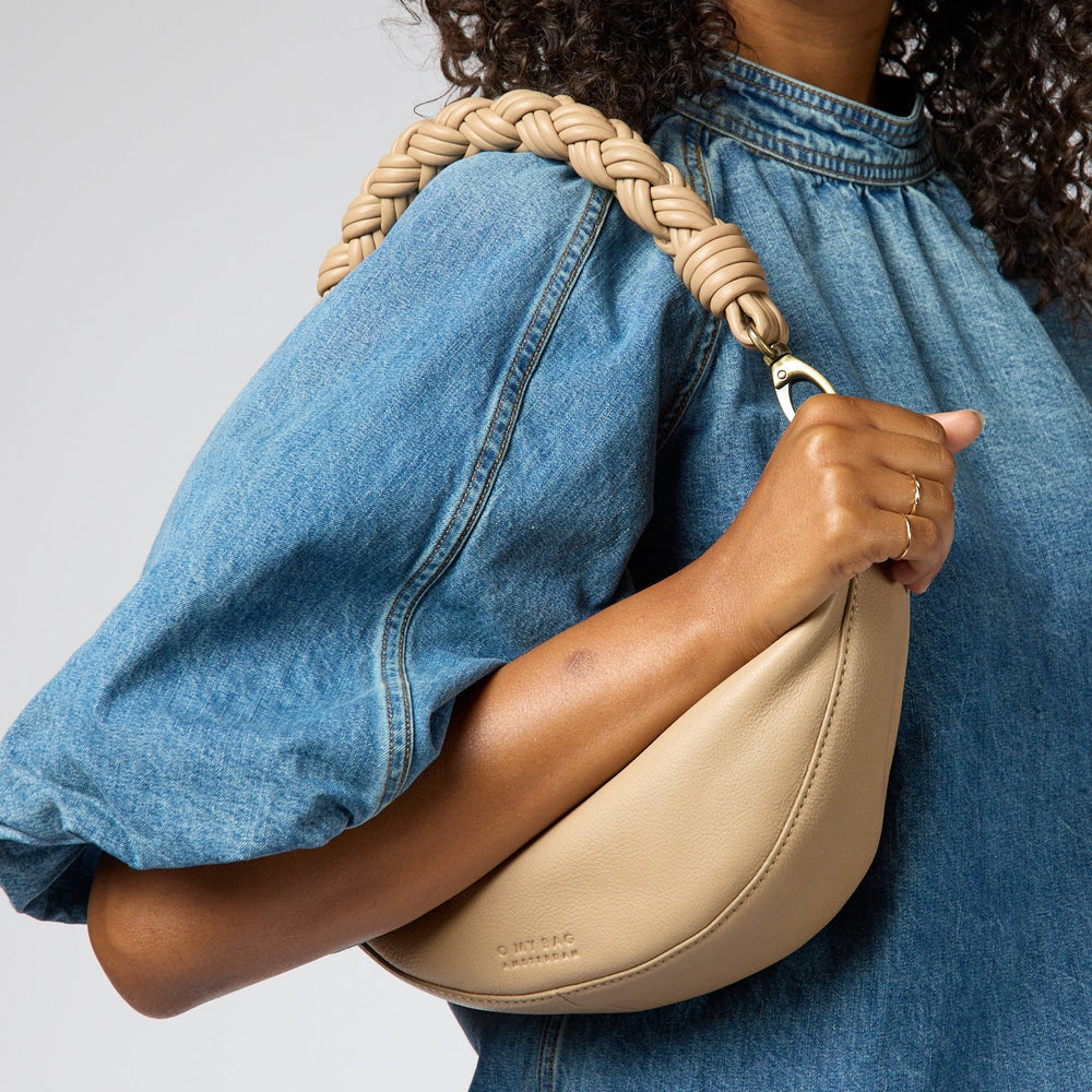 
                      
                        Leo Bum Bag Twisted Handle-Sand (Soft Grain leather)
                      
                    