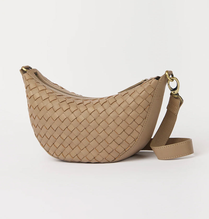 Leo Midi Bum Bag-dark sand (Woven leather)