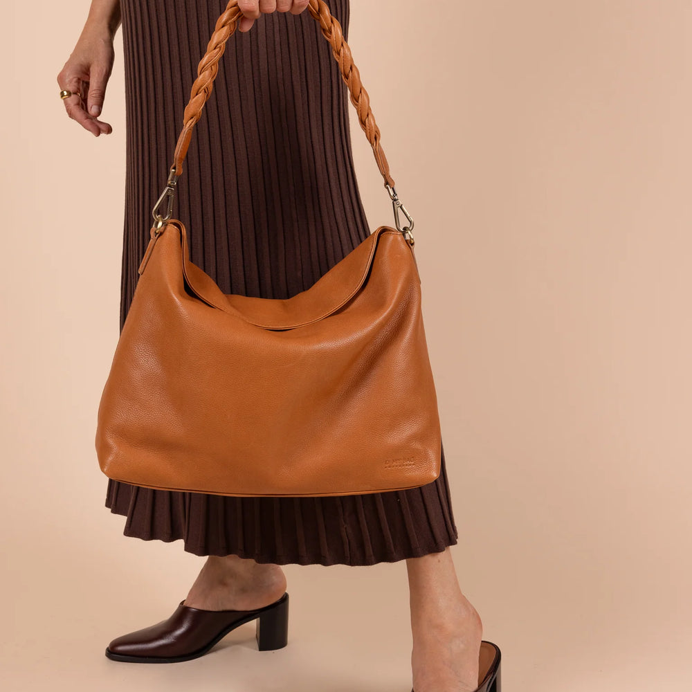 
                      
                        Handtas Sienna / 2 Straps-wild oak (soft grain leather)
                      
                    