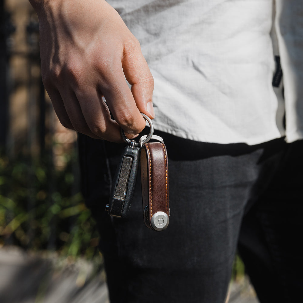 
                      
                        Orbitkey 2.0 Crazy Horse Leather-oak brown
                      
                    