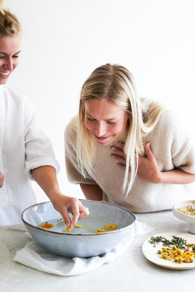 
                      
                        Pineut Wellness DIY Facial Steam Kamille & Pepermunt
                      
                    