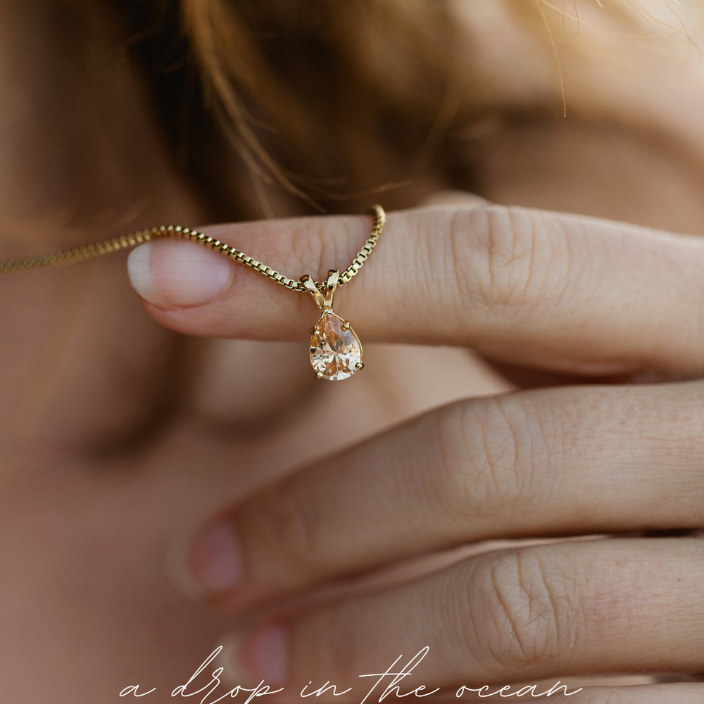 
                      
                        Ketting Drop Zirconia-gold
                      
                    