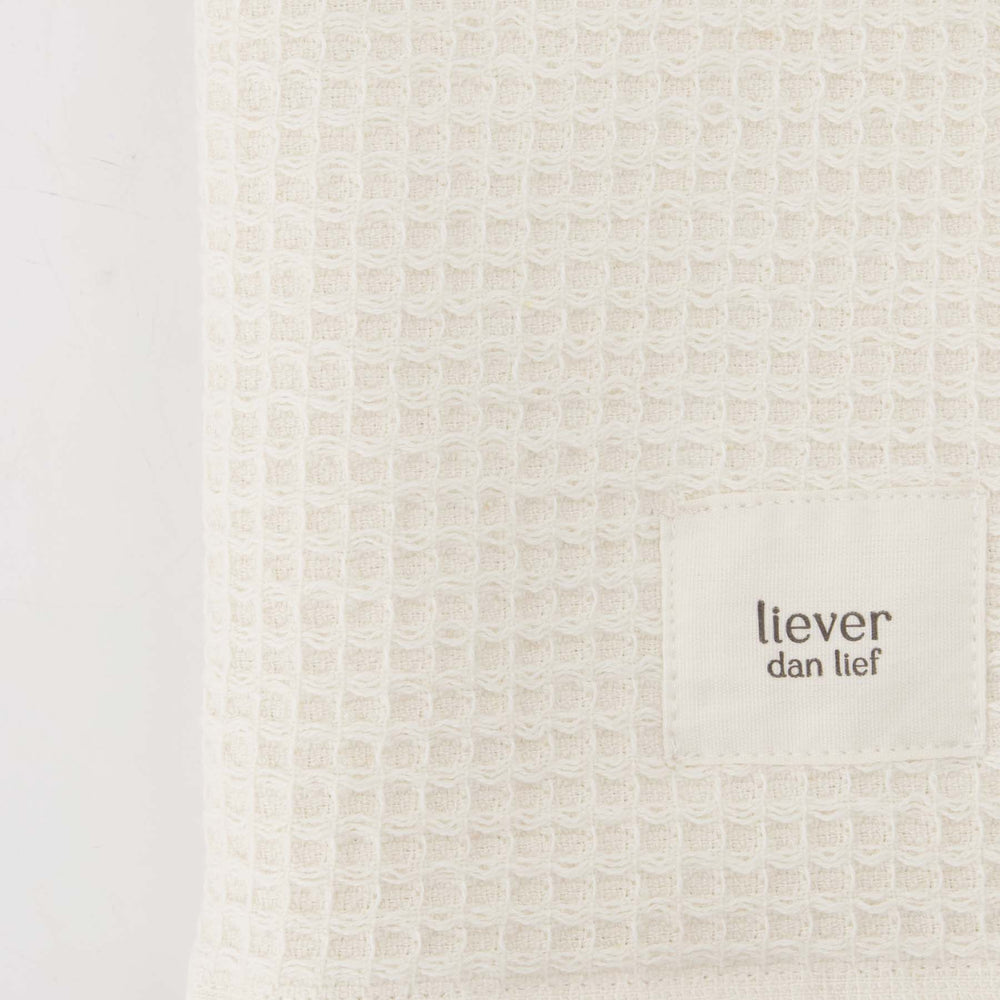 
                      
                        Gastendoekje 'Liever dan Lief'-off white
                      
                    