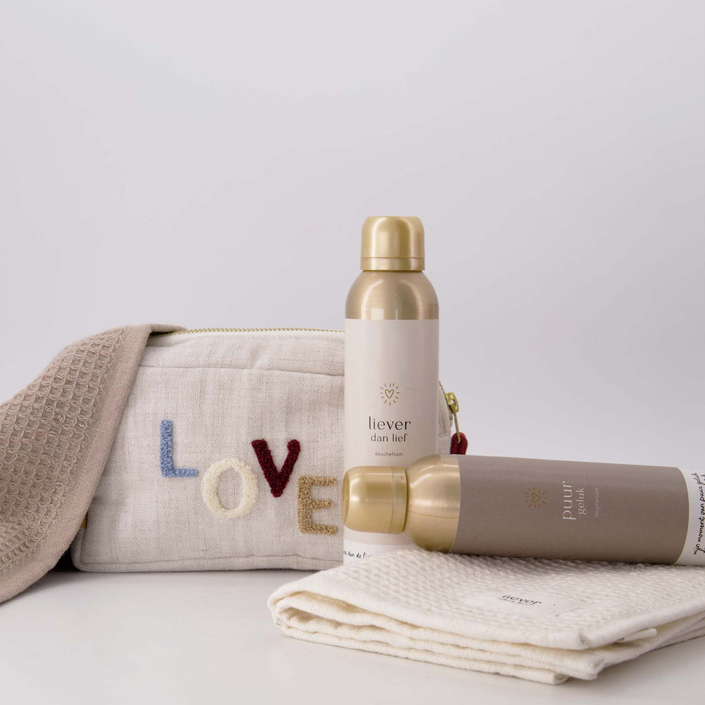 
                      
                        Gastendoekje 'Liever dan Lief'-off white
                      
                    