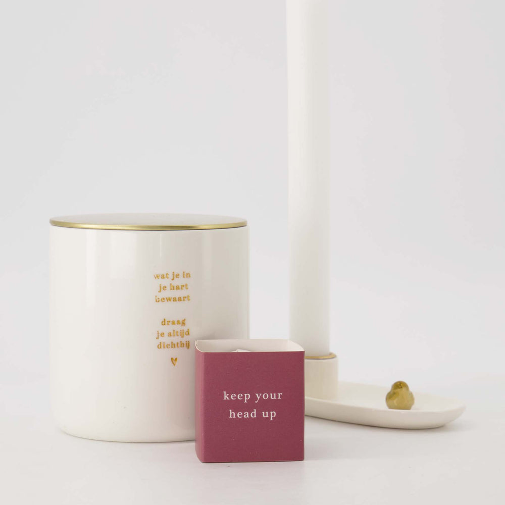 Geurkaarsje in wikkel 'Keep your head up'-wit/rood